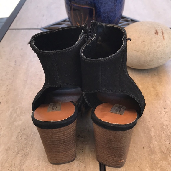 Steven Madden Boots❤️💞❤️💞 - Picture 3 of 6